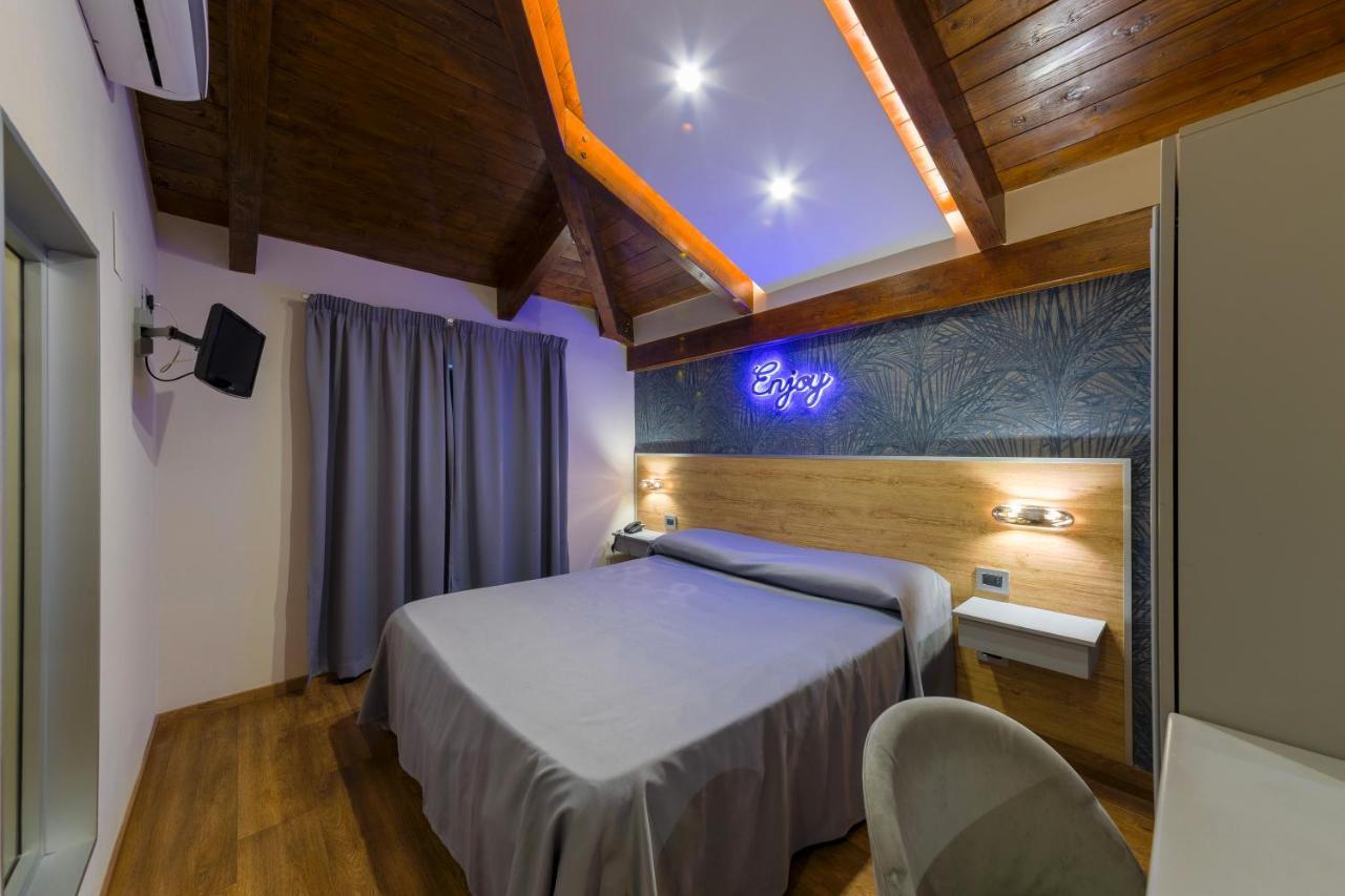 Hotel Vogue Licola Kültér fotó